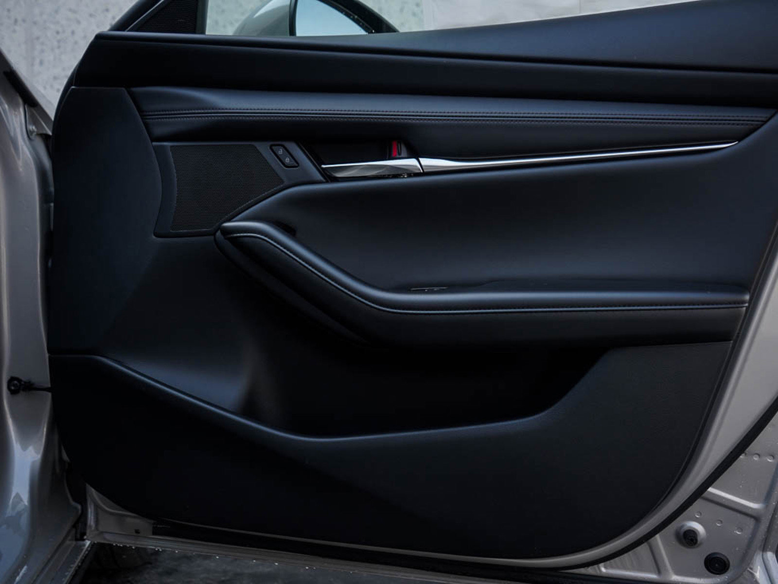 2025 Mazda Mazda3 Hatchback 2.5 s Preferred photo 7
