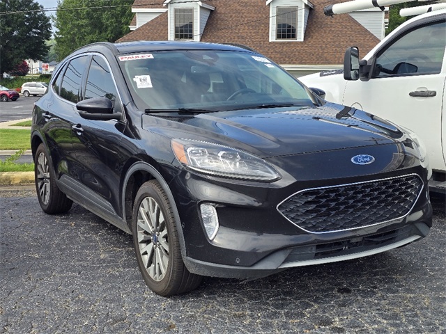 2020 Ford Escape Titanium Hybrid photo 4