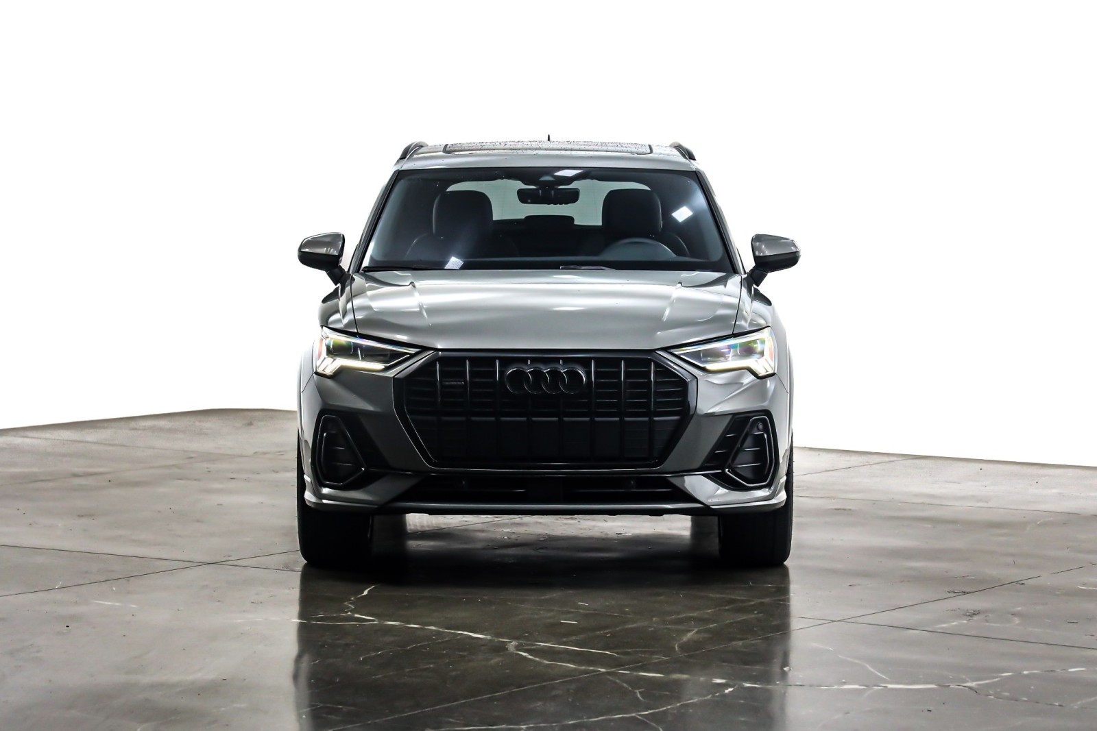 2025 Audi Q3 S line Premium 45 TFSI photo 2