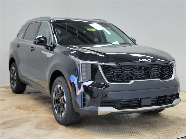 2025 Kia Sorento S photo 2