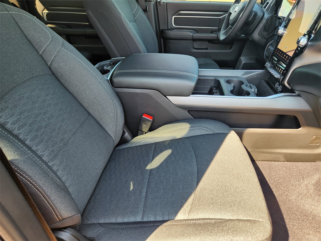 2026 Ram 2500 Big Horn photo 9
