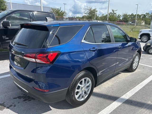 2022 Chevrolet Equinox LT photo 3