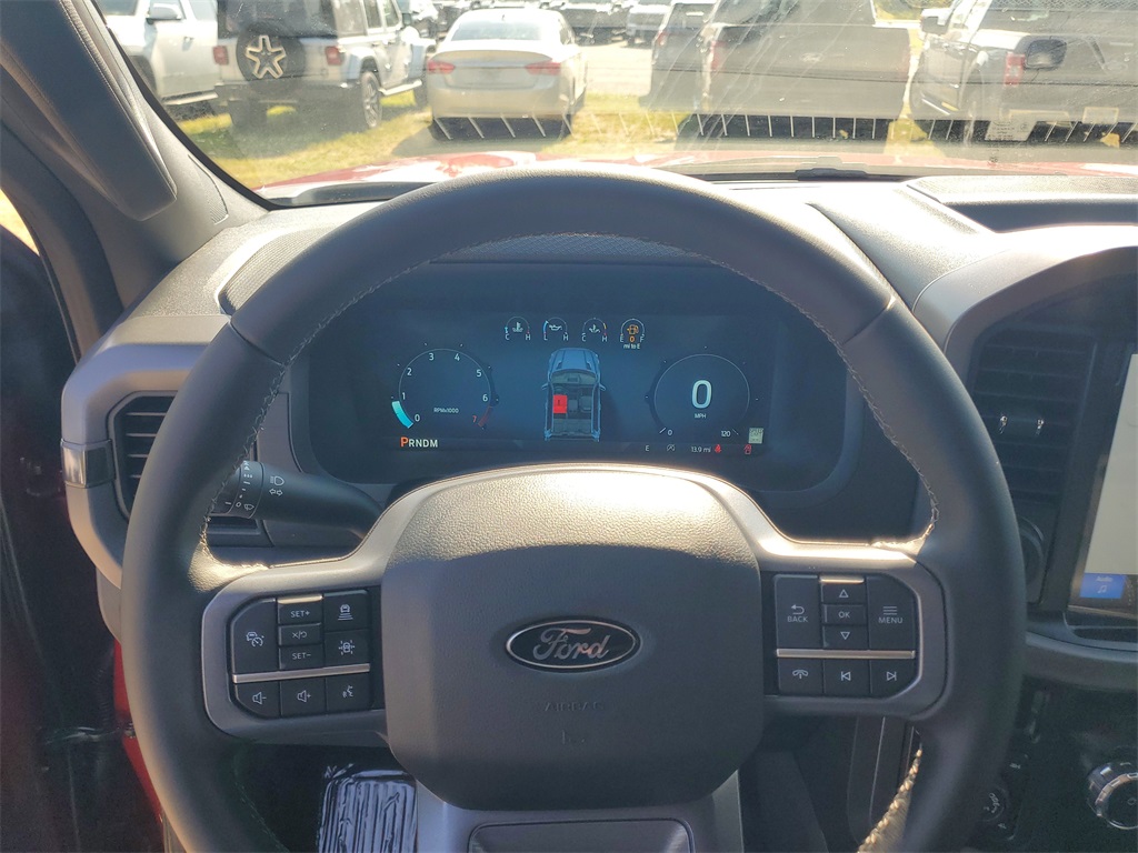 2025 Ford F-150 XLT photo 12