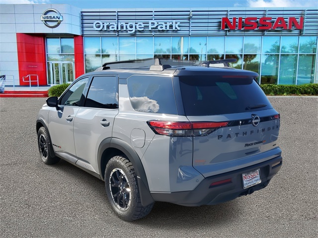 2025 Nissan Pathfinder Rock Creek photo 3