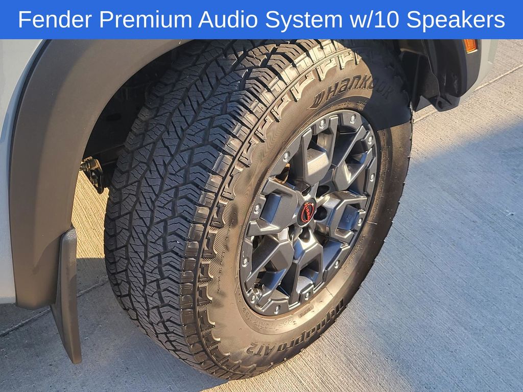 2024 Nissan Frontier PRO-4X photo 5