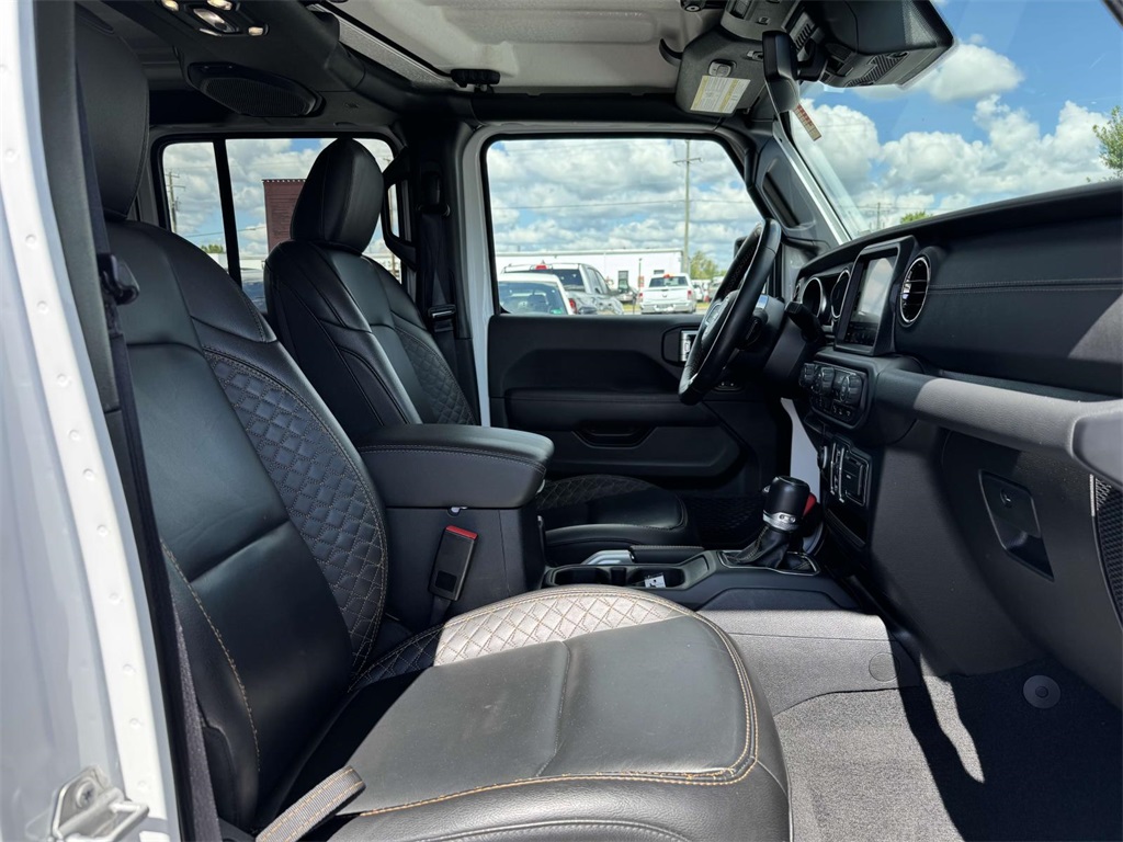 2022 Jeep Wrangler Unlimited Sahara High Altitude 4xe photo 13