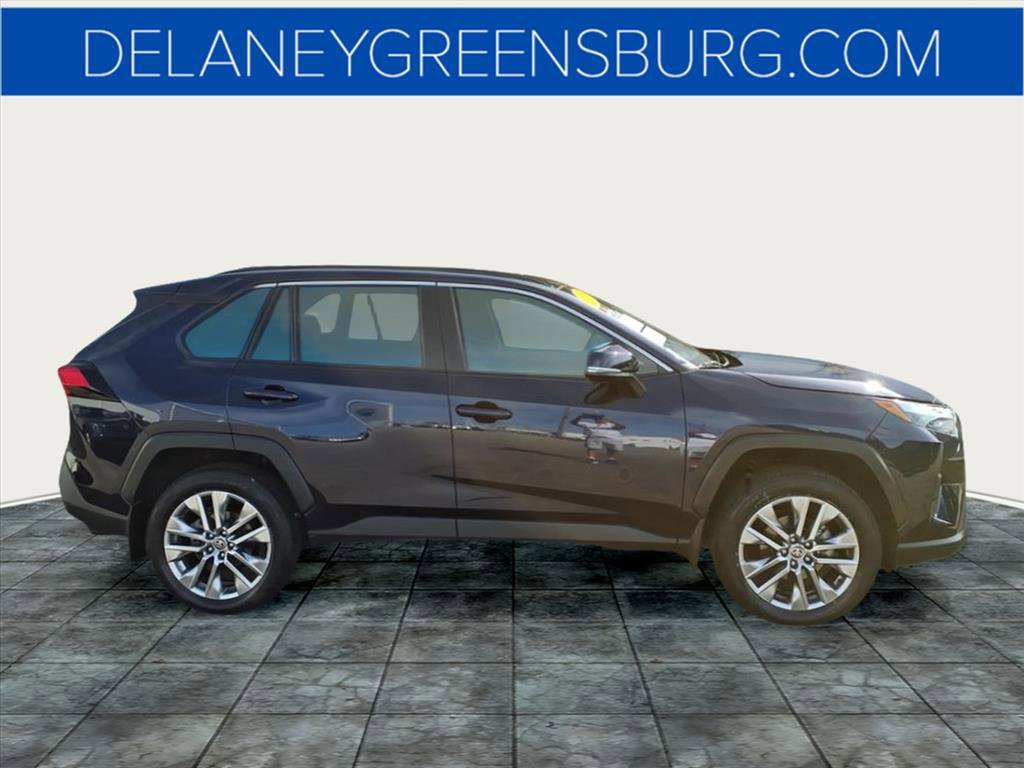 2023 Toyota RAV4 XLE Premium photo 2