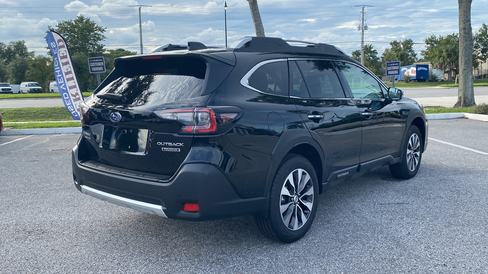 2025 Subaru Outback Touring photo 27