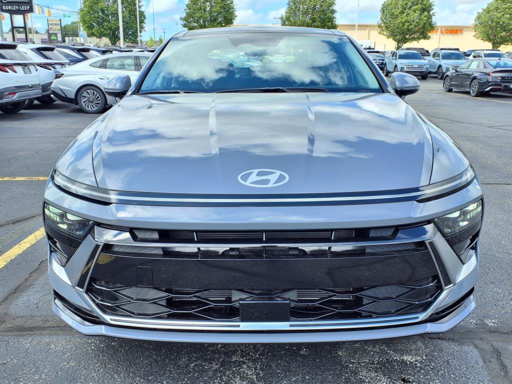 2025 Hyundai Sonata SEL Convenience photo 2