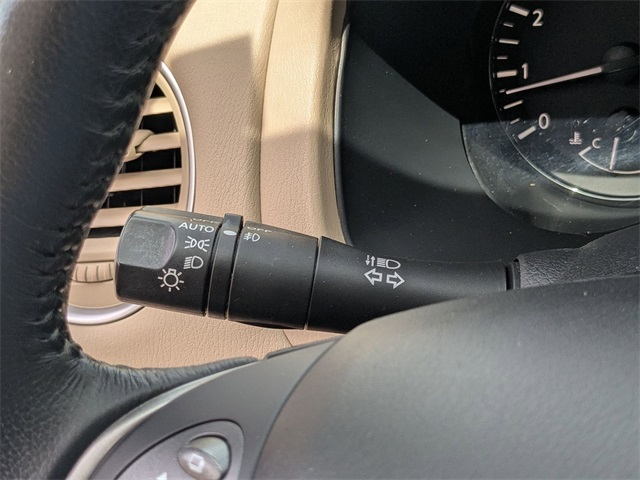 2020 Nissan Pathfinder SV photo 14