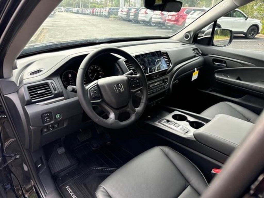 2025 Honda Ridgeline TrailSport photo 16