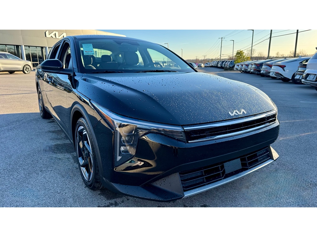 2025 Kia K4 EX's photo