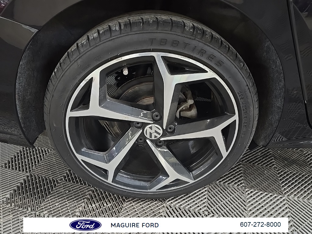 2020 Volkswagen Passat 2.0T R-Line photo 12