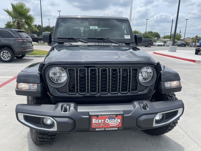 2025 Jeep Gladiator Sport photo 2
