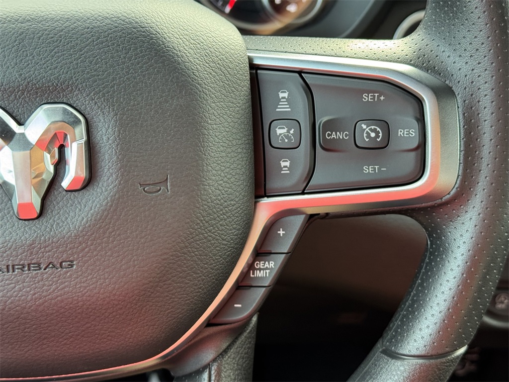 2025 Ram 1500 Tradesman photo 21