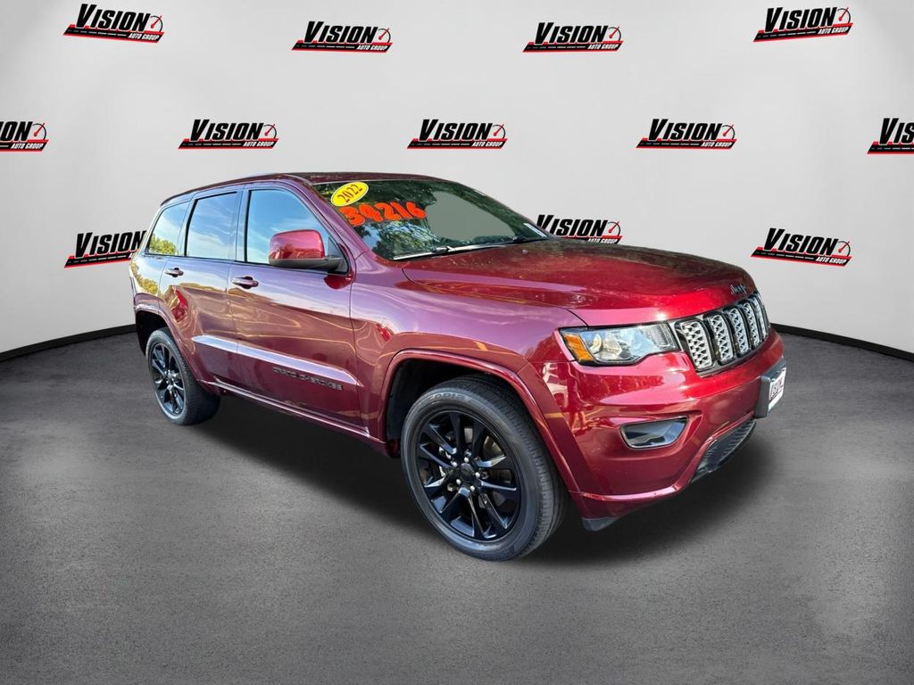 2022 Jeep Cherokee Laredo X photo 4