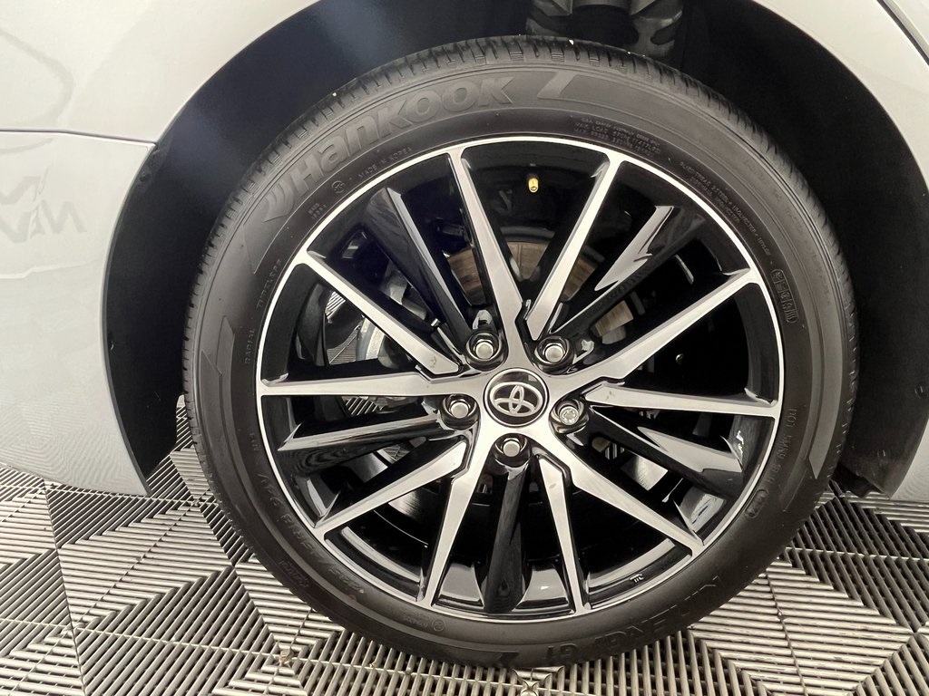 2024 Toyota Camry SE photo 13
