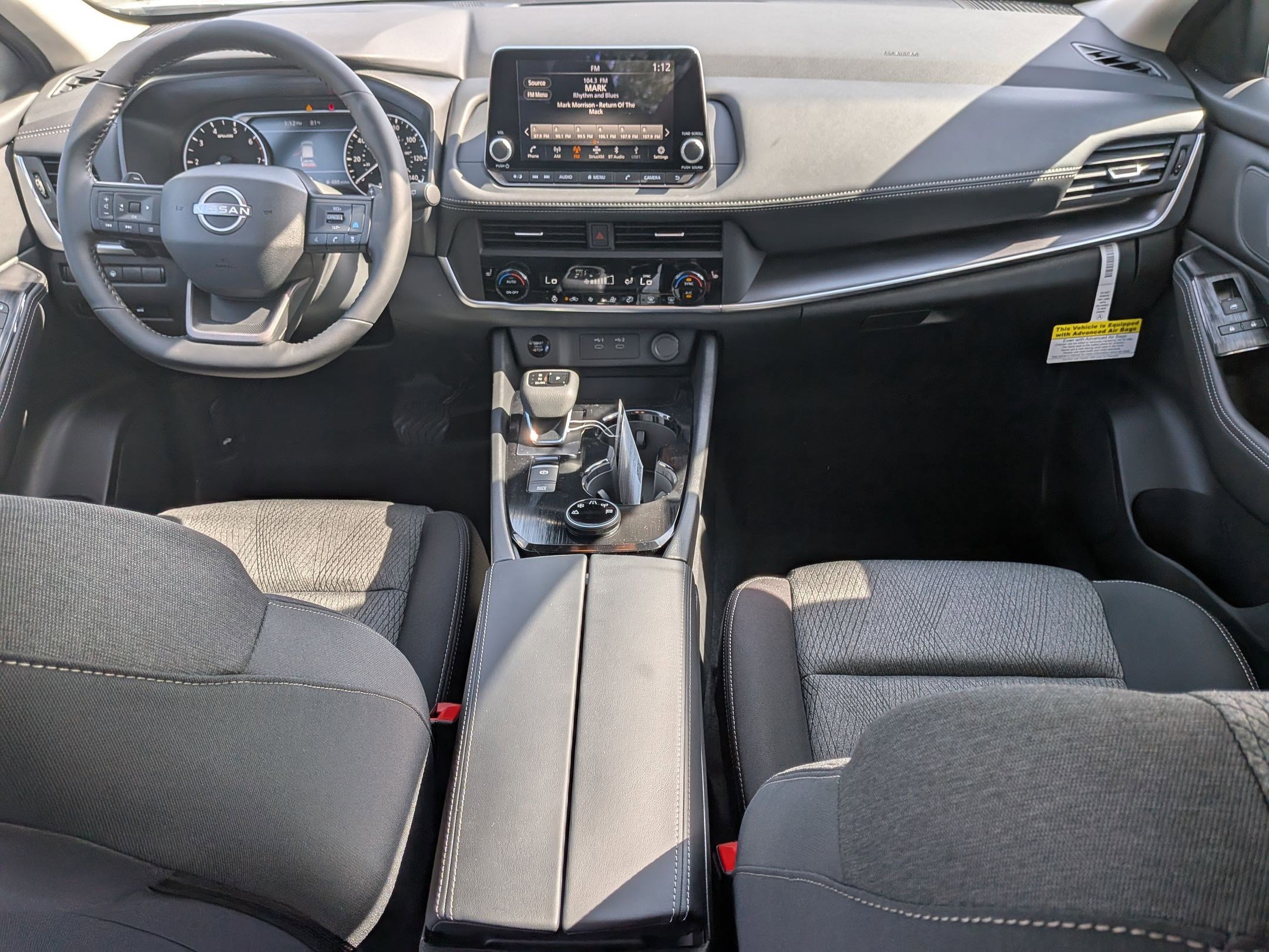 2026 Nissan Rogue SV photo 18