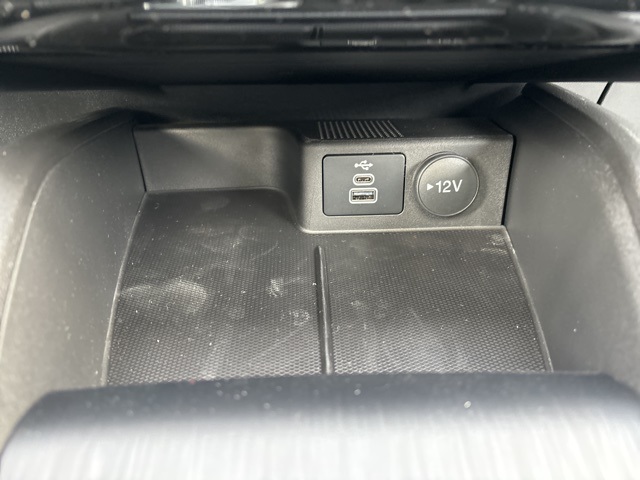 2025 Ford Escape Plug-In Hybrid photo 25
