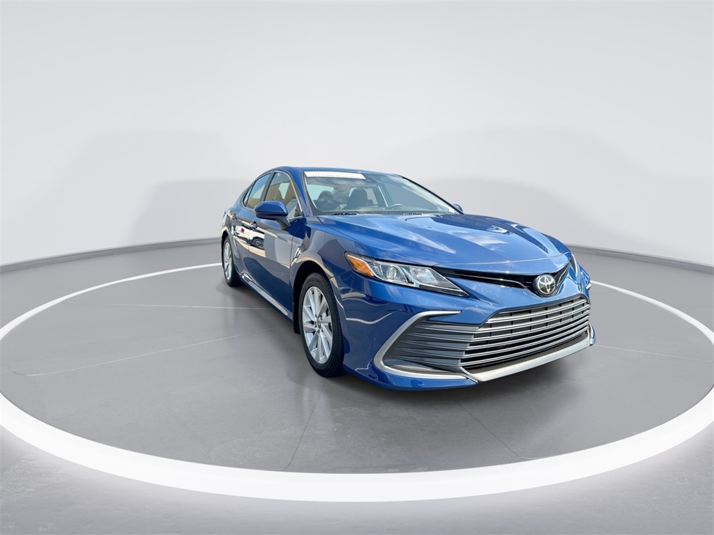 2024 Toyota Camry LE photo 2