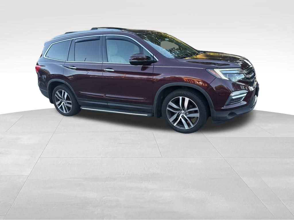 2016 Honda Pilot Elite photo 3