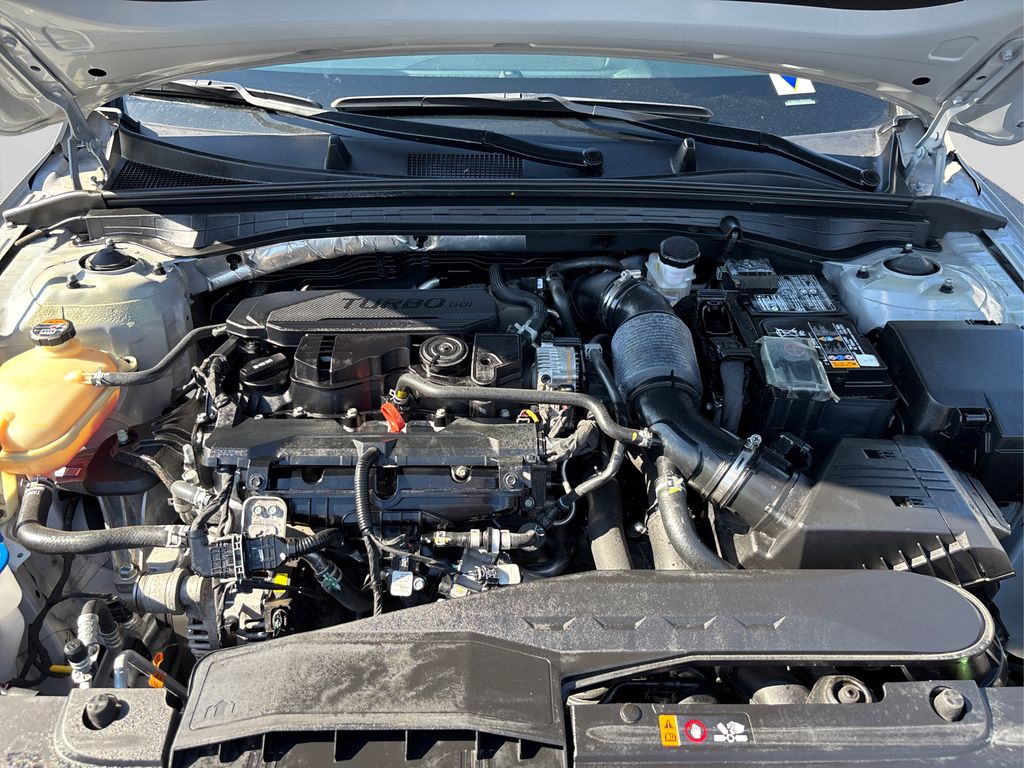 2024 Kia K5 GT-Line photo 13