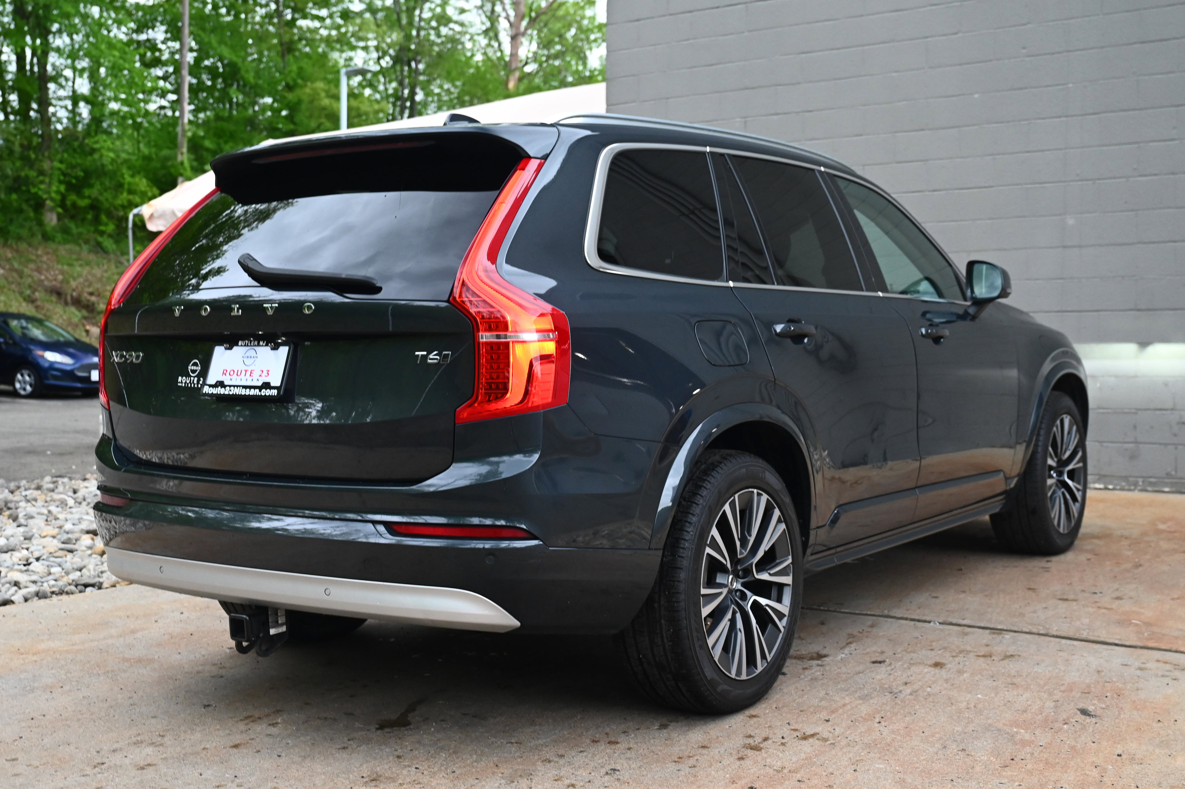 2022 Volvo XC90 T6 Momentum photo 39