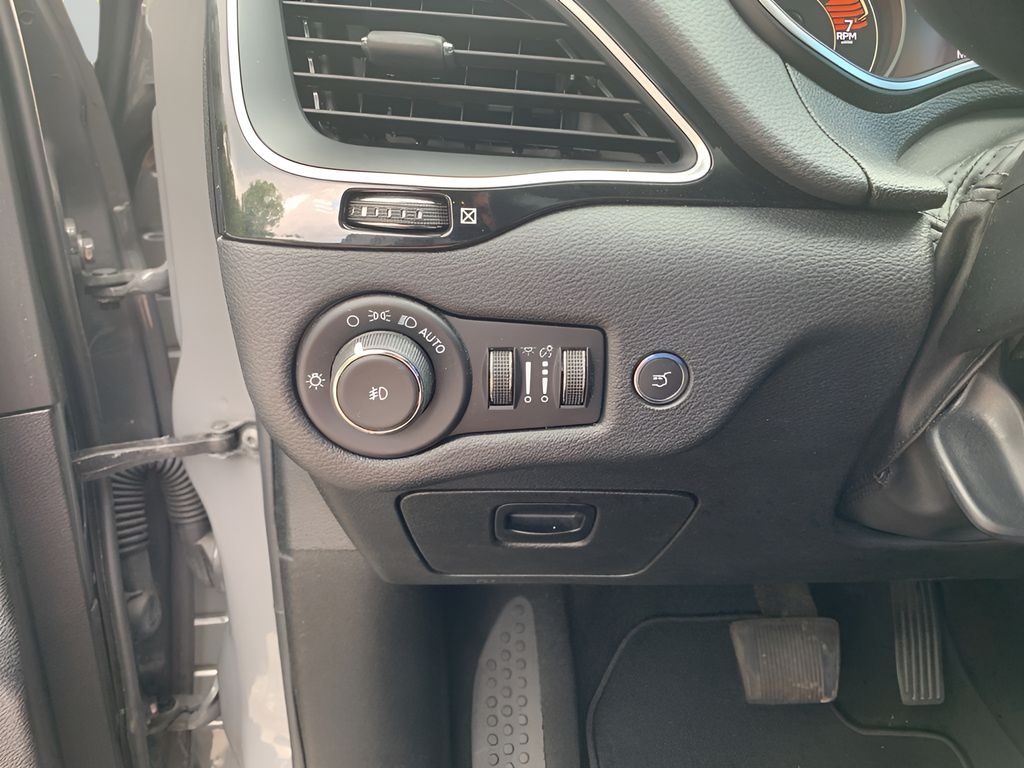 2023 Jeep Cherokee Altitude photo 27