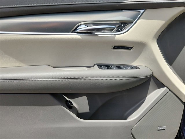 2017 Cadillac XT5 Luxury photo 21