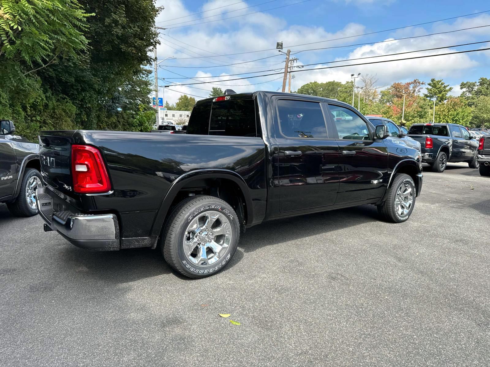 2025 Ram 1500 Big Horn photo 4