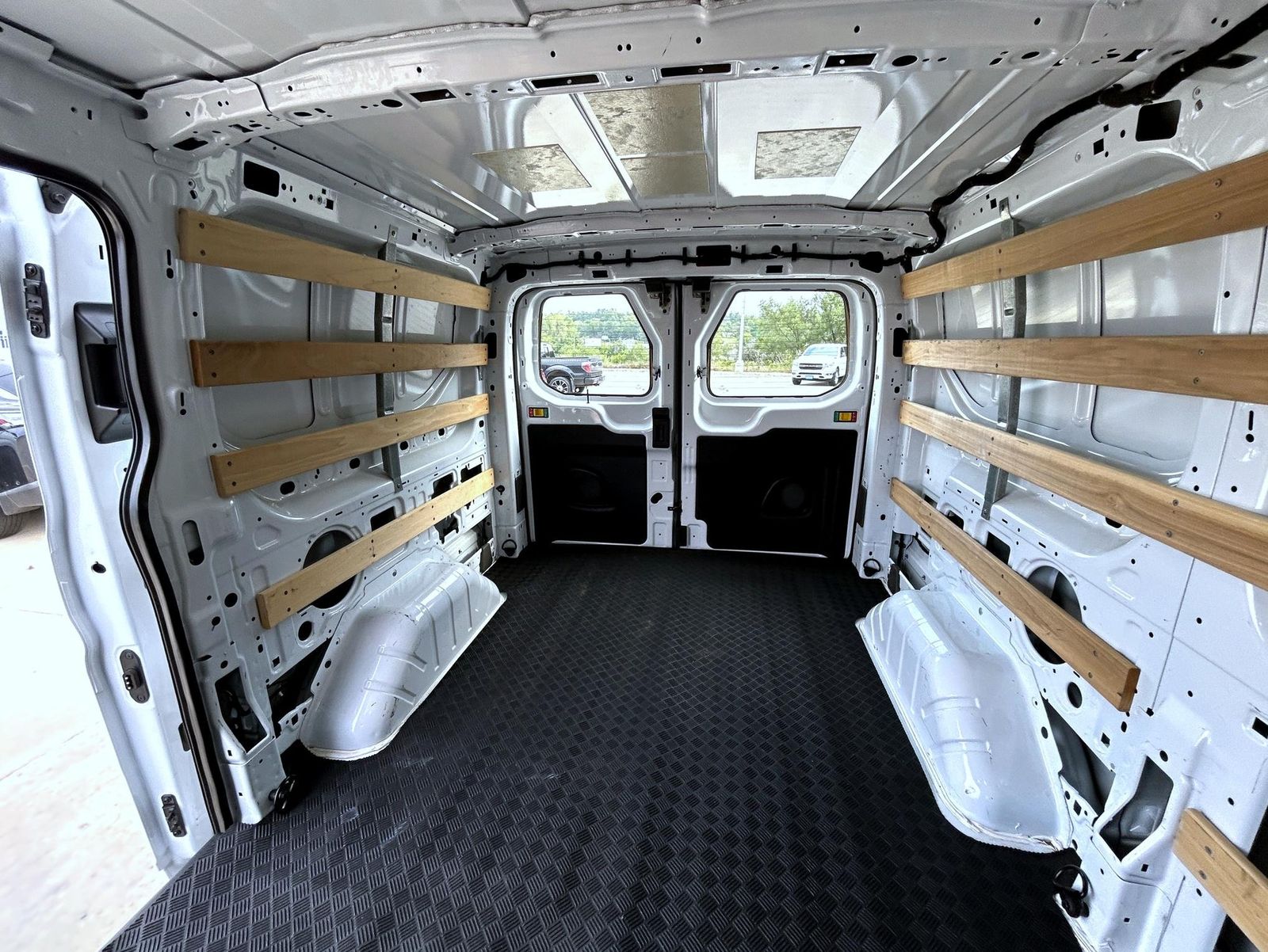 2024 Ford Transit photo 18