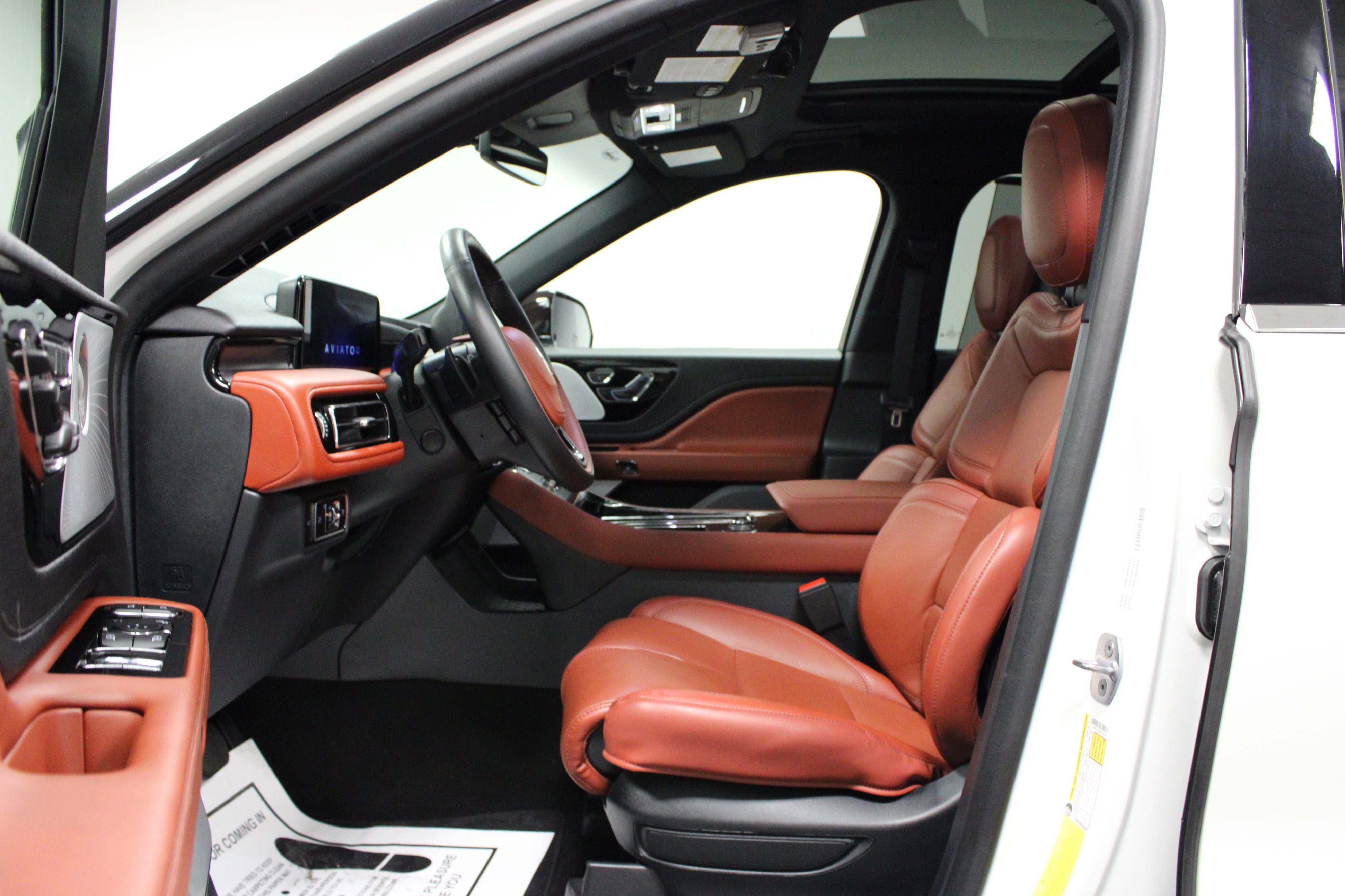2025 Lincoln Aviator Reserve photo 10