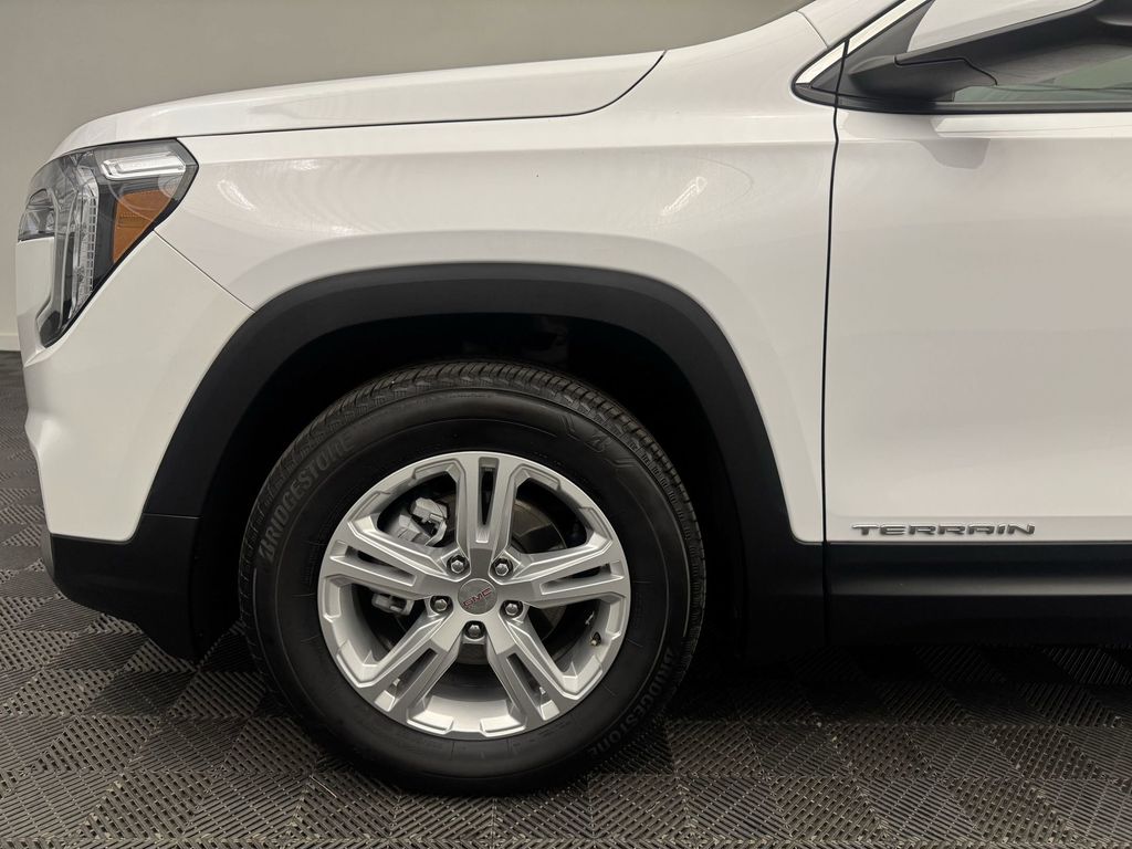 2024 Gmc Terrain SLE photo 10