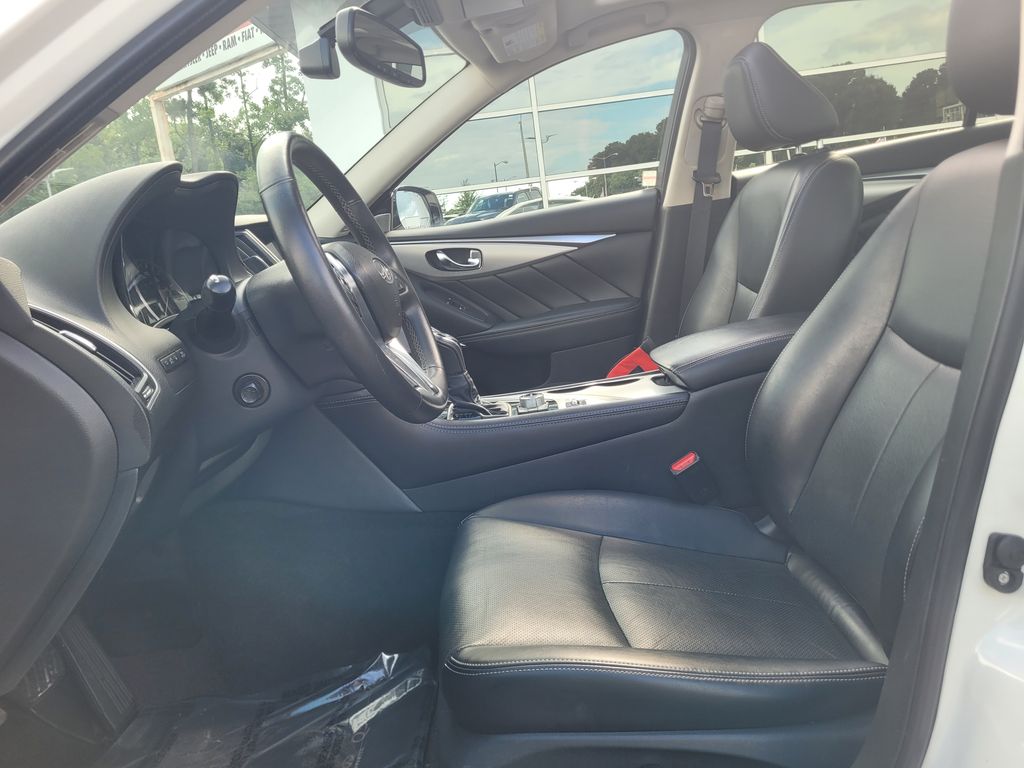 2022 Infiniti Q50 LUXE photo 5