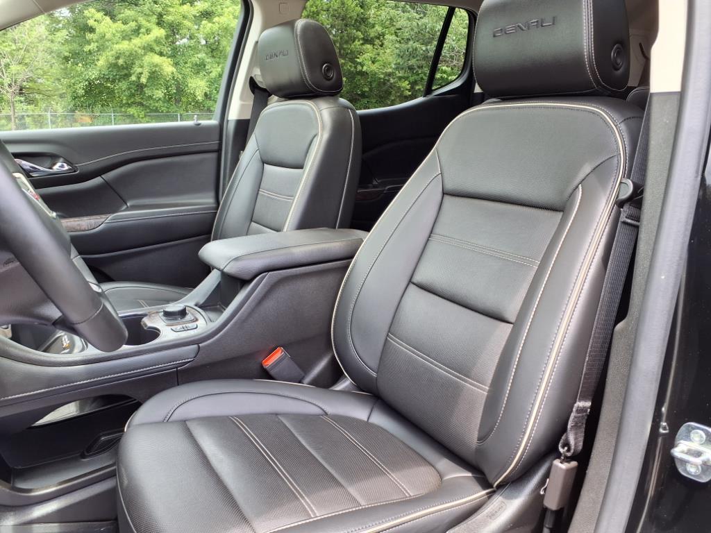2023 Gmc Acadia Denali photo 4