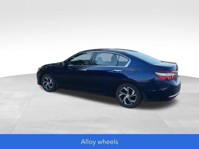 2017 Honda Accord LX photo 6