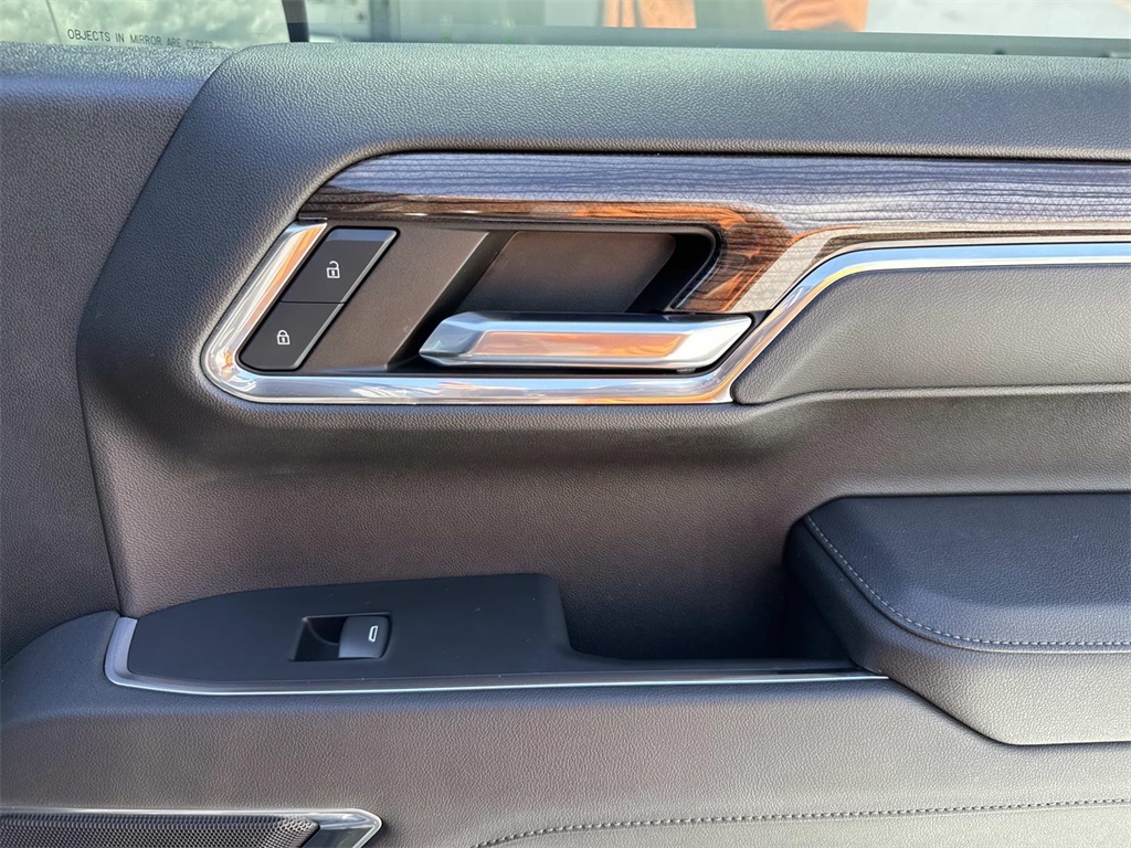 2023 Chevrolet Silverado 1500 RST Rally Edition photo 14