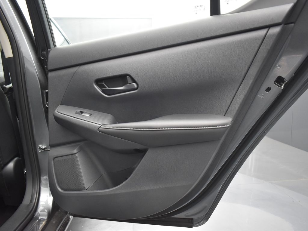 2025 Nissan Sentra SV photo 20