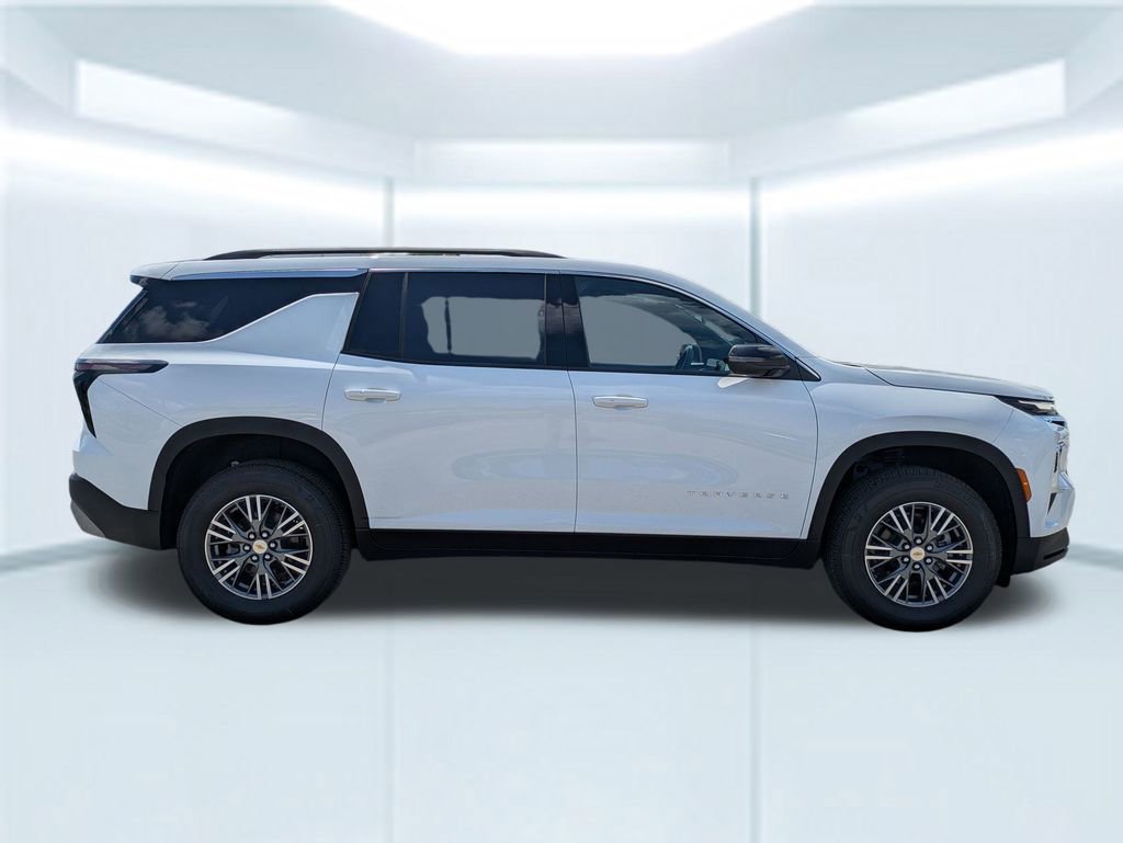 2025 Chevrolet Traverse photo 6