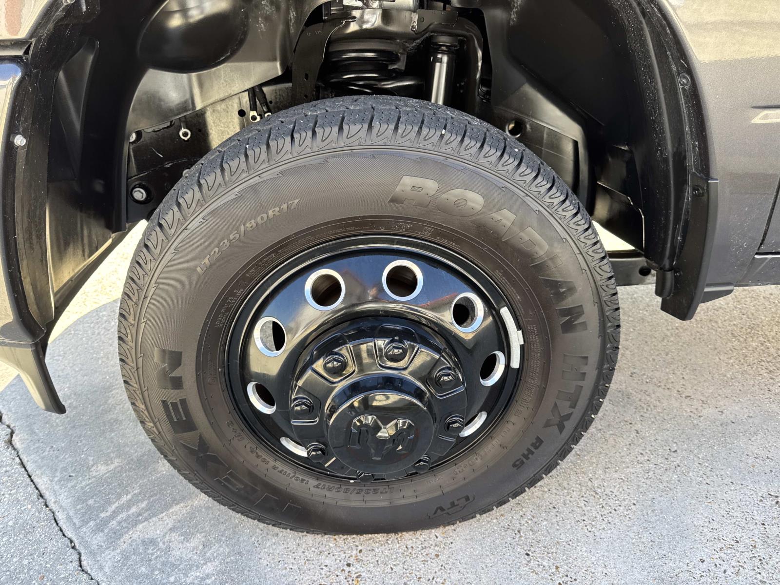 2025 Ram 3500 Big Horn photo 4