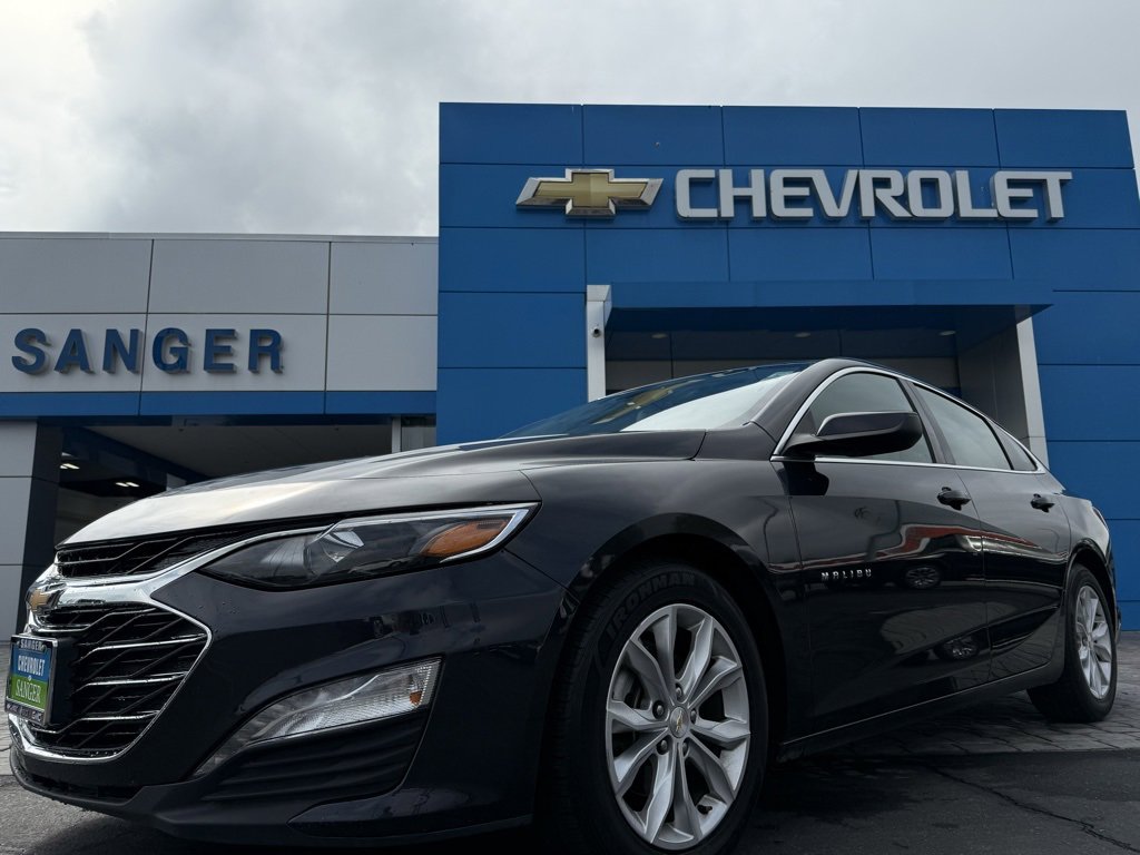 2023 Chevrolet Malibu 1LT photo 2