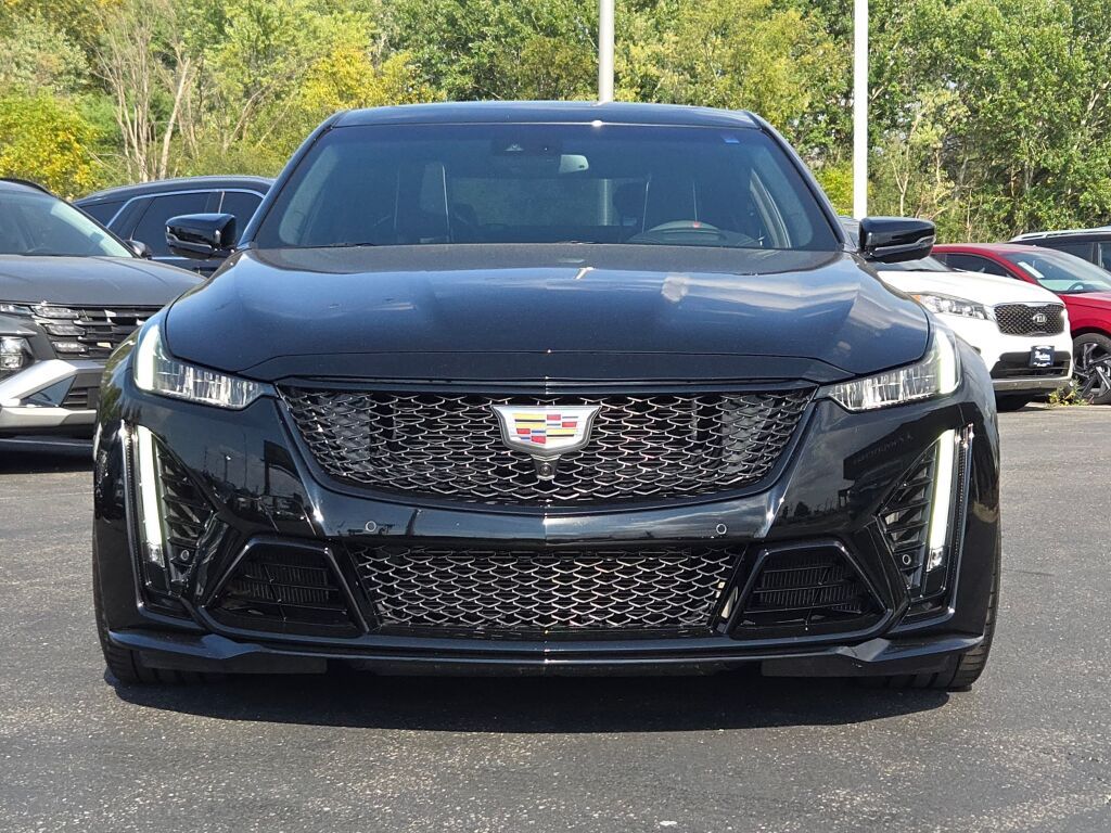 2022 Cadillac CT5 V photo 4