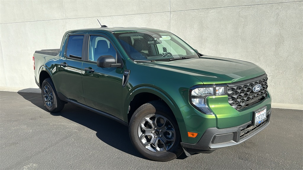 2025 Ford Maverick XLT's photo