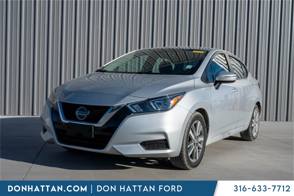 2021 Nissan Versa Sedan SV's photo