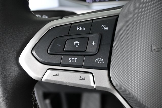2025 Volkswagen Taos SE photo 27