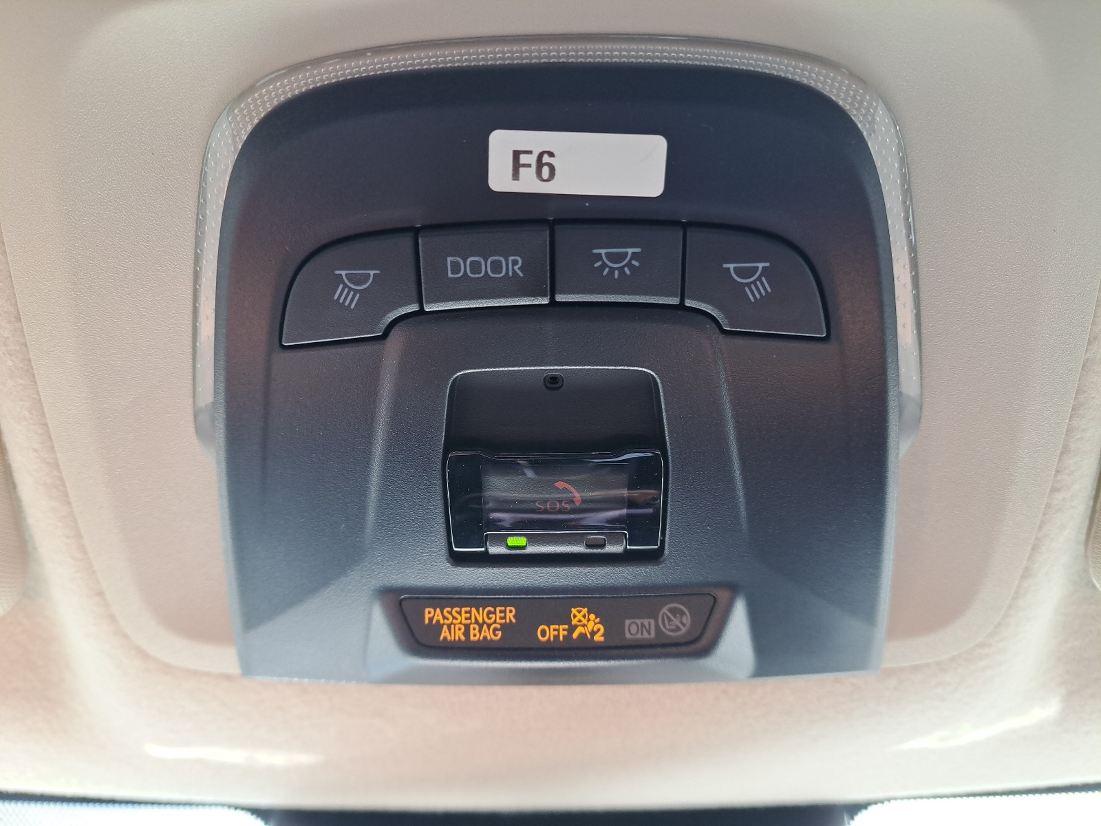 2025 Toyota Corolla LE photo 38