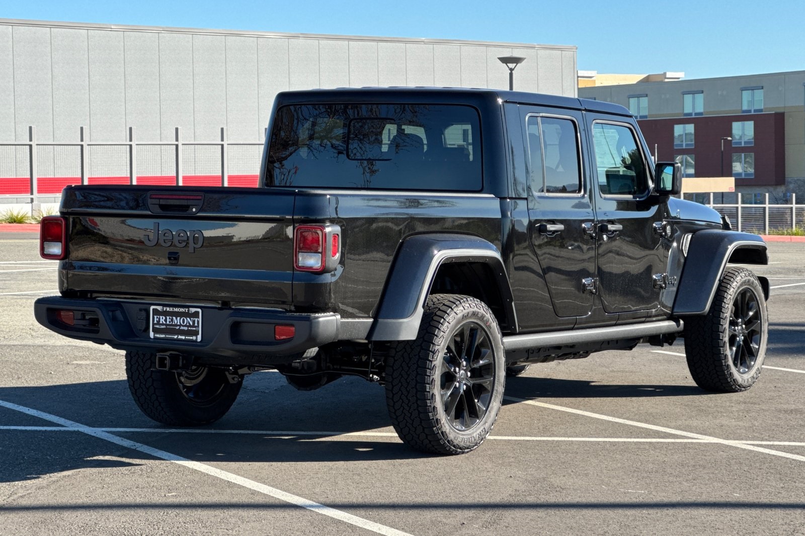 2025 Jeep Gladiator photo 3