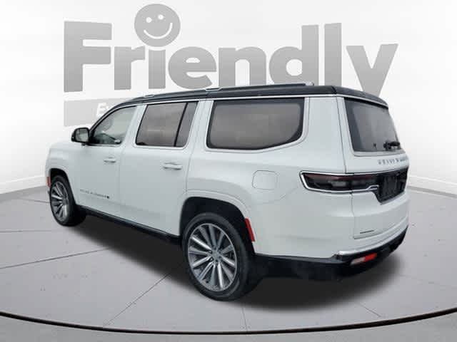 2023 Jeep Grand Wagoneer II photo 3