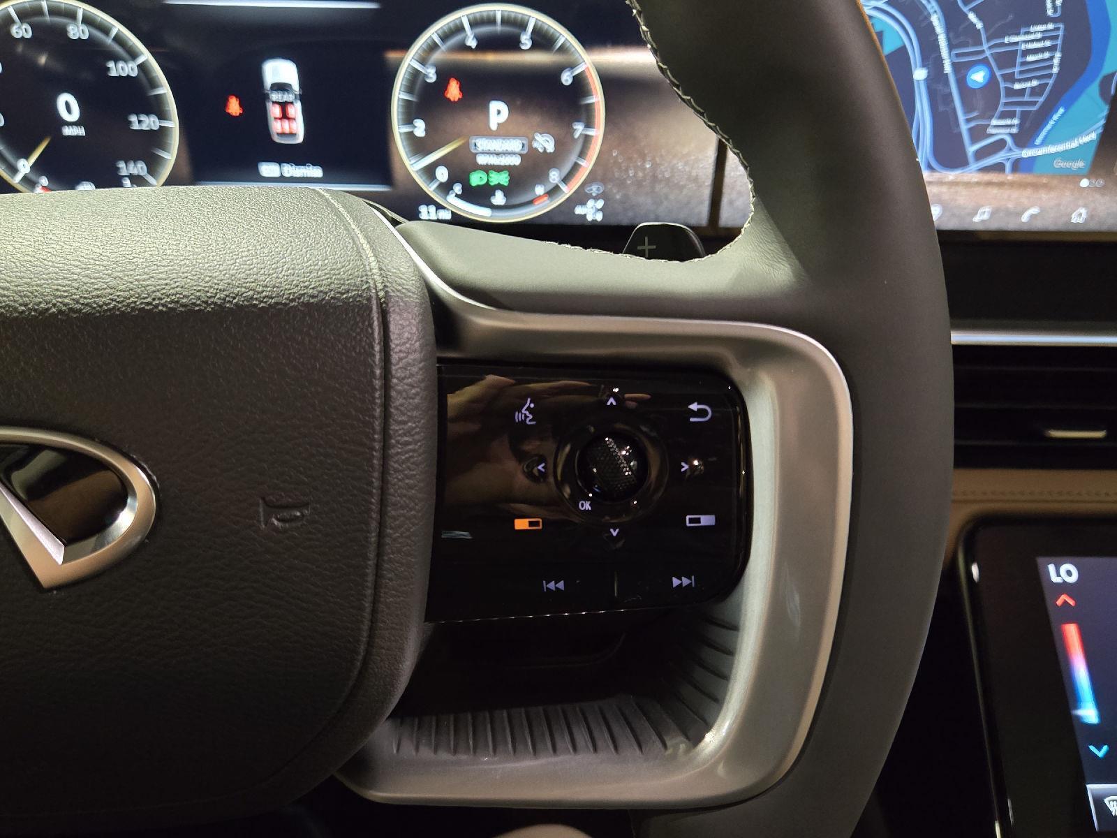 2026 Infiniti QX80 Luxe photo 26