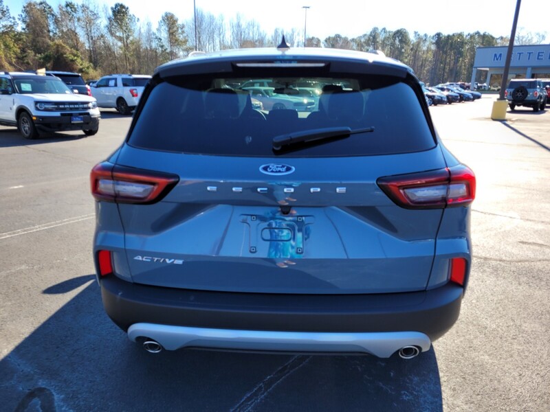 2025 Ford Escape Active photo 10